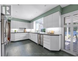 Bedroom 3 - 122 Fenn Avenue, Toronto, ON M2P1X6 Photo 10