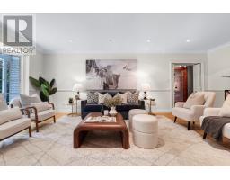 Family room - 122 Fenn Avenue, Toronto, ON M2P1X6 Photo 6