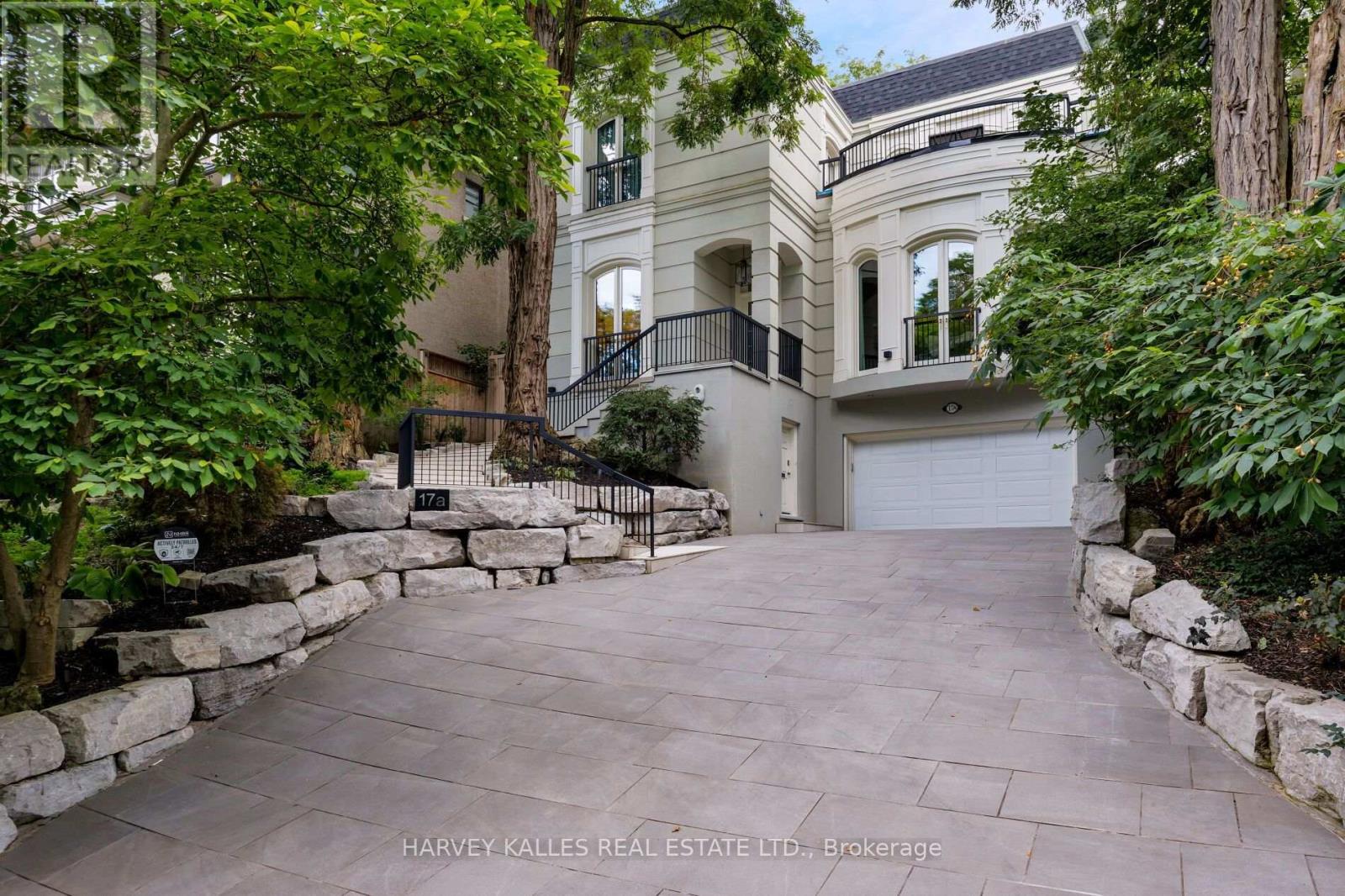 17A Avondale Road, Toronto — photo 5