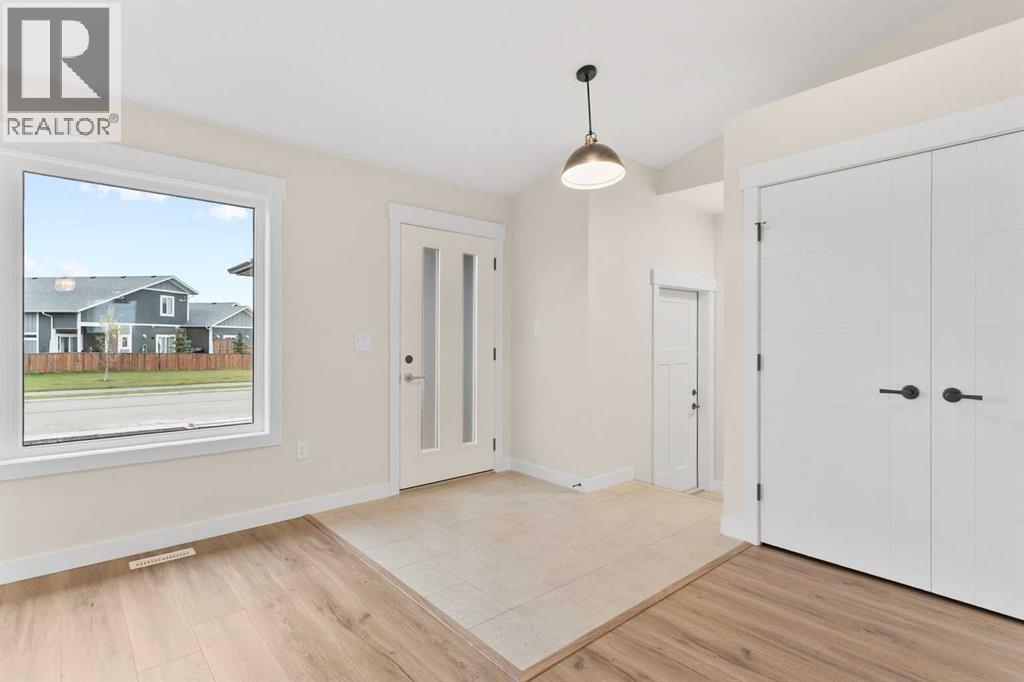 3446 Victory Way, Olds — photo 4