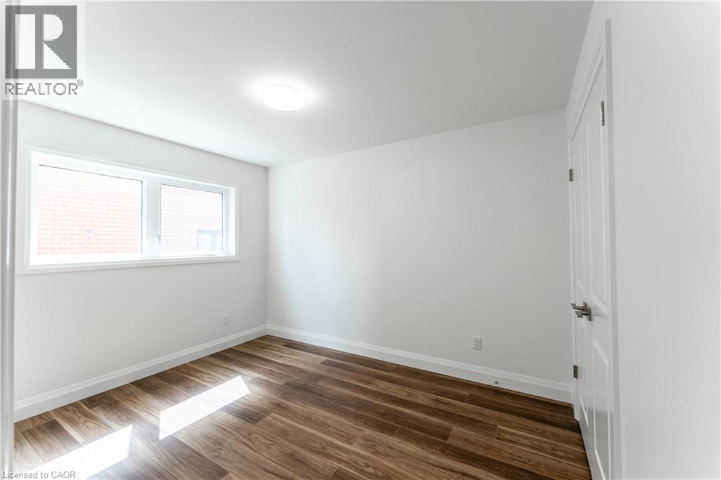 95 KINZIE Avenue Unit# B, Kitchener — photo 9