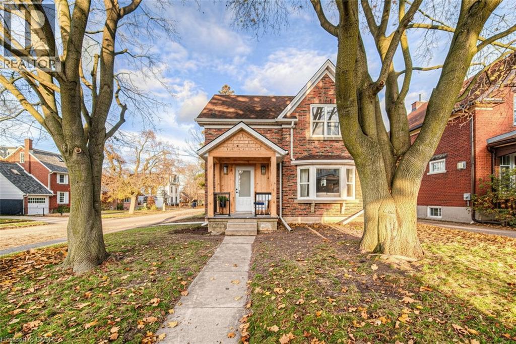 30 DUNBAR Road S, Waterloo