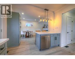 2pc Bathroom - 30 Dunbar Road S, Waterloo, ON N2L2E3 Photo 12