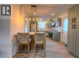 30 Dunbar Road S, Waterloo, ON N2L2E3 Photo 14