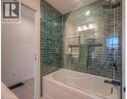 30 Dunbar Road S, Waterloo, ON N2L2E3 Photo 20