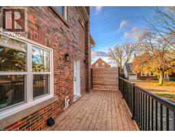 30 Dunbar Road S, Waterloo, ON N2L2E3 Photo 35