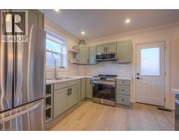 4pc Bathroom - 30 Dunbar Road S, Waterloo, ON N2L2E3 Photo 9