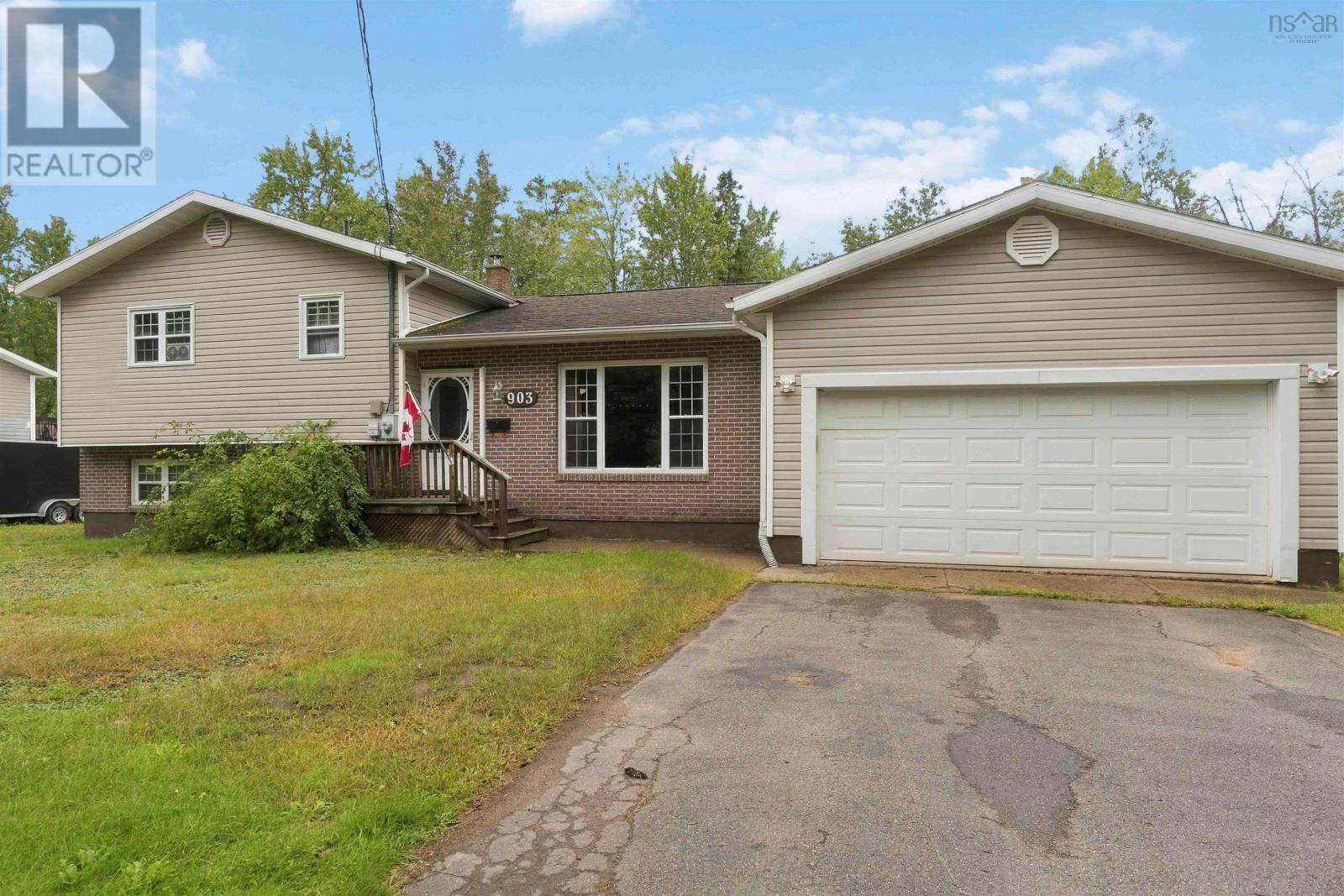 903 Dalmation Drive, Greenwood — photo 1
