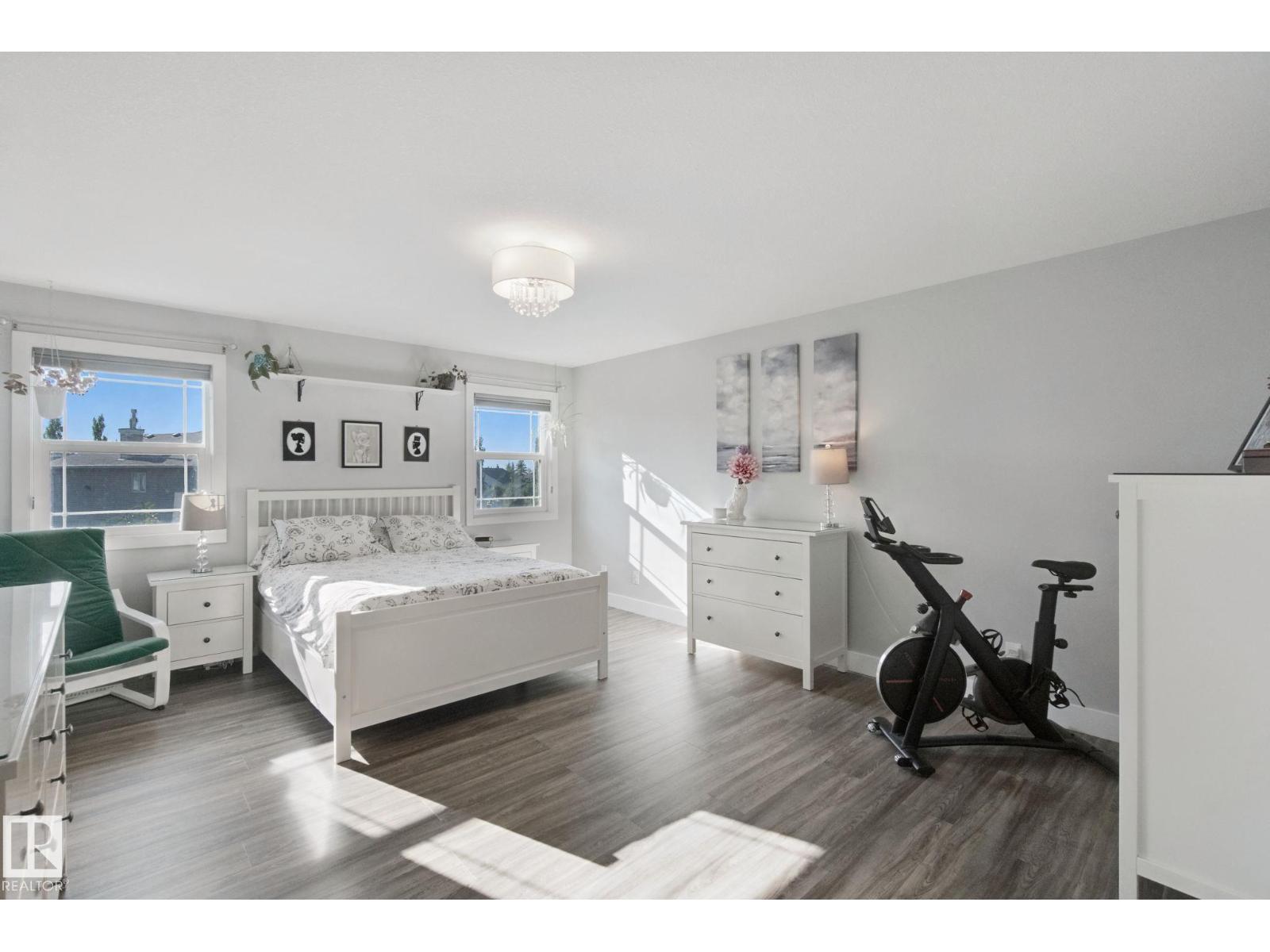 129 RIDEAU CR - 43
