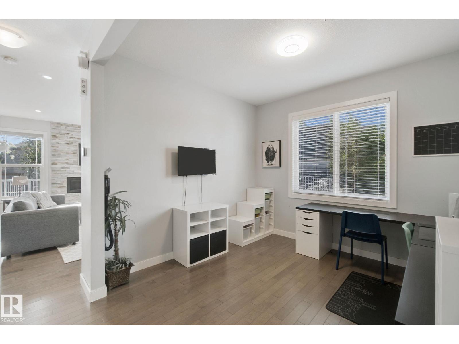 129 RIDEAU CR - Image 11