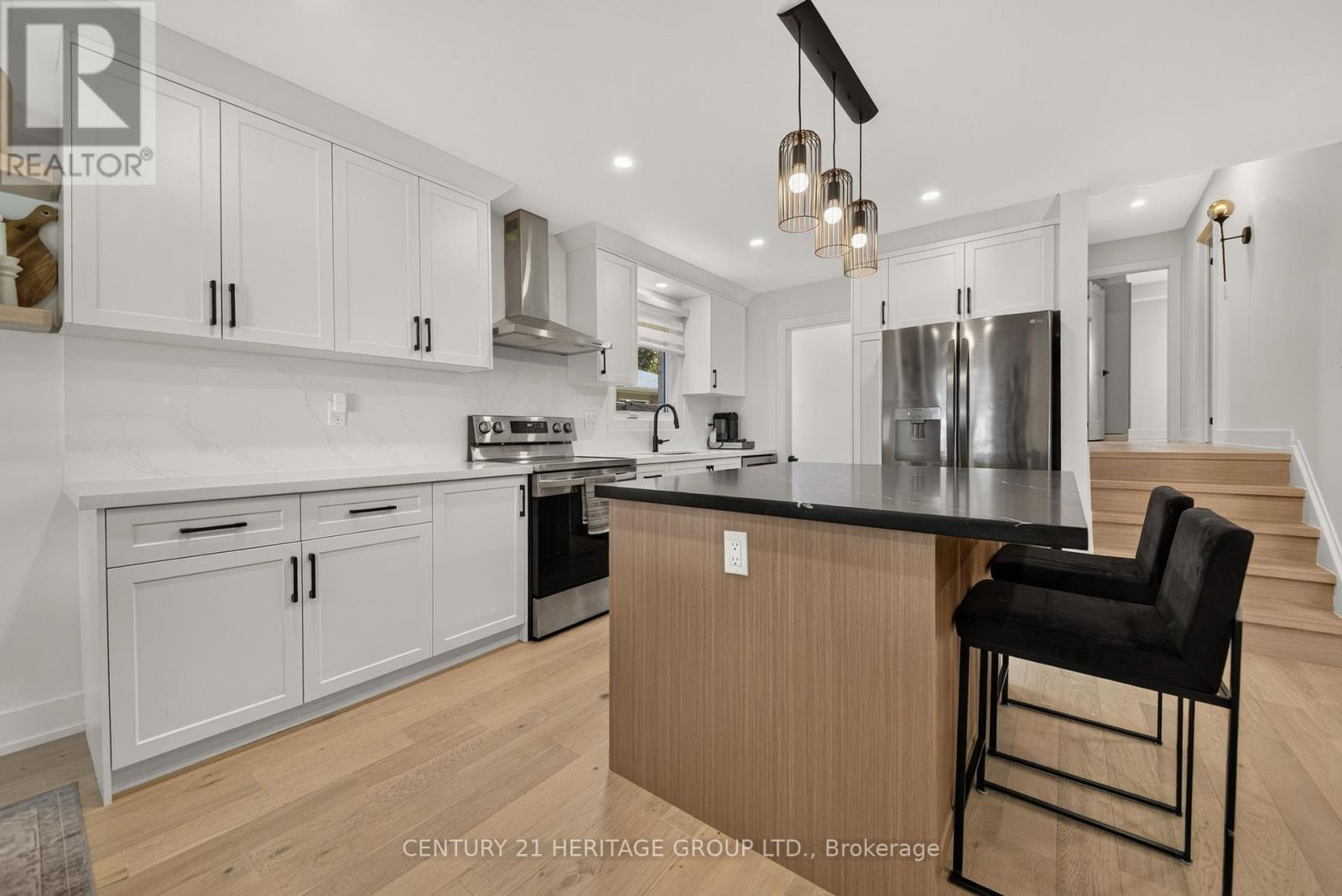 195 MACKENZIE STREET - Image 11