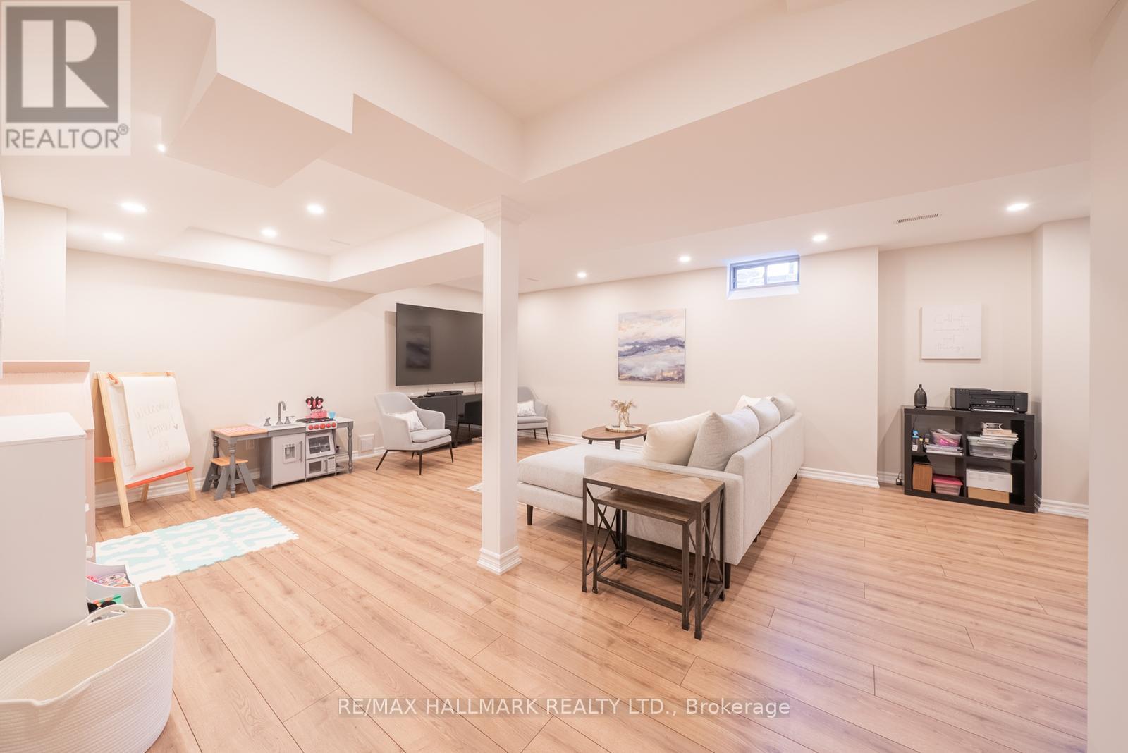 197 BOUNDARY BOULEVARD - Image 38