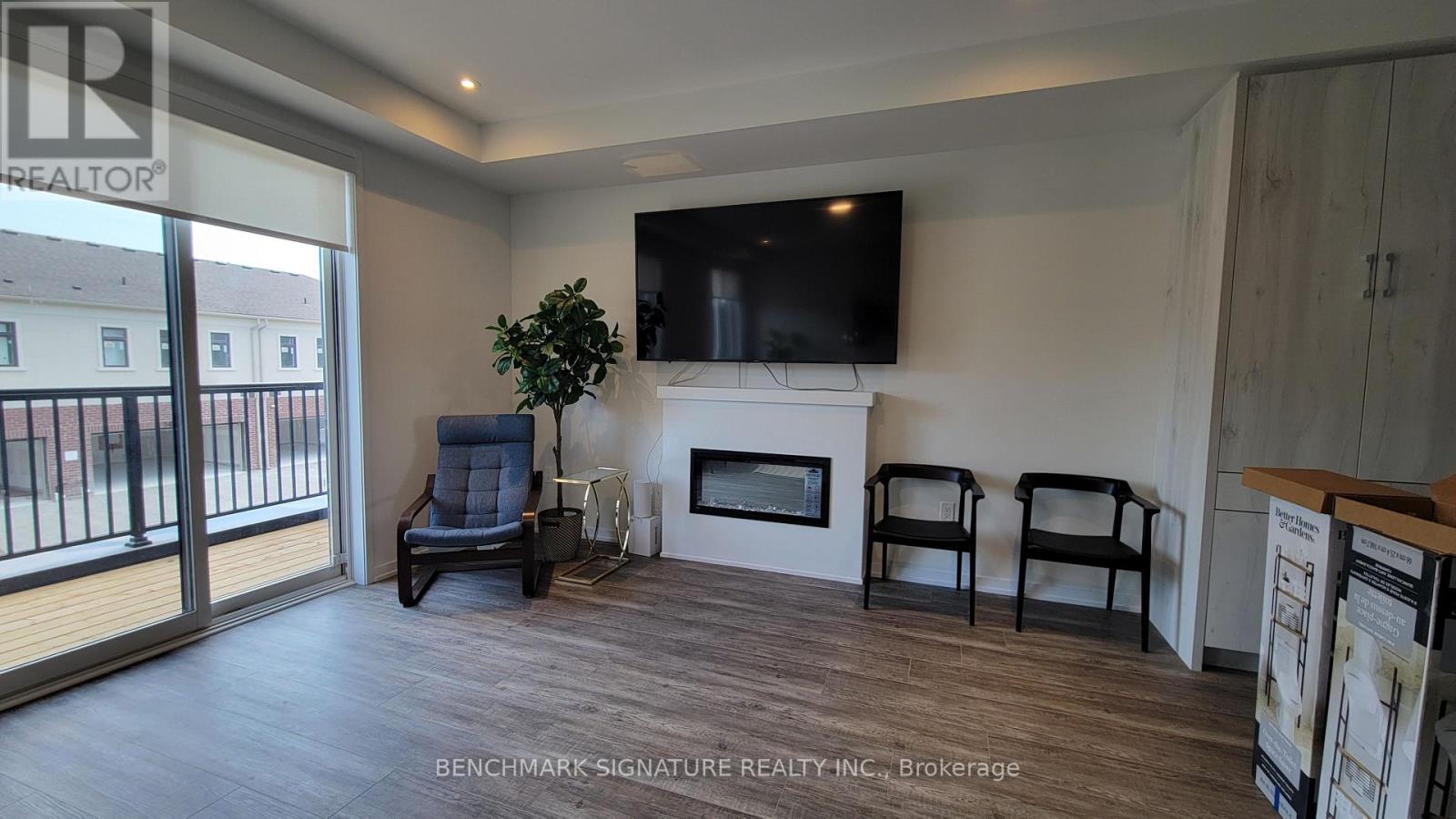 14 BIG WILLOW CRESCENT, Richmond Hill — photo 2
