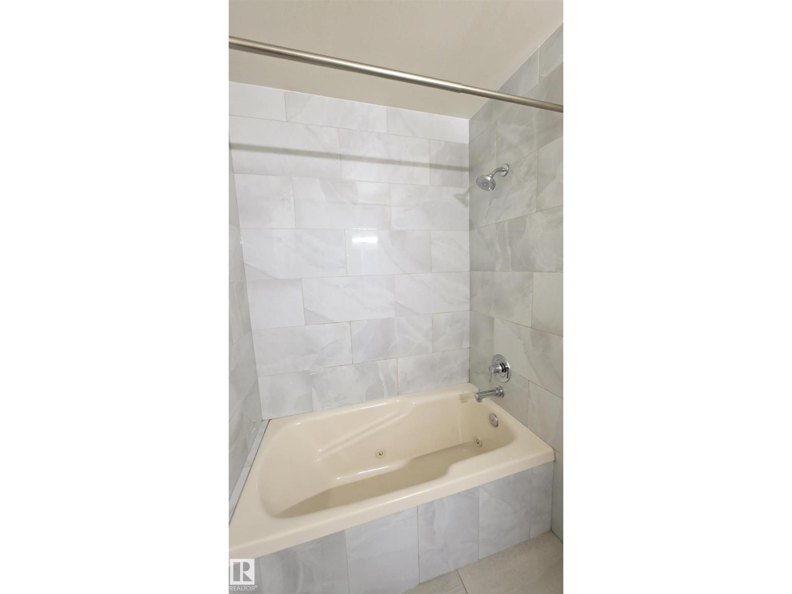 9426 150 ST NW - 16
