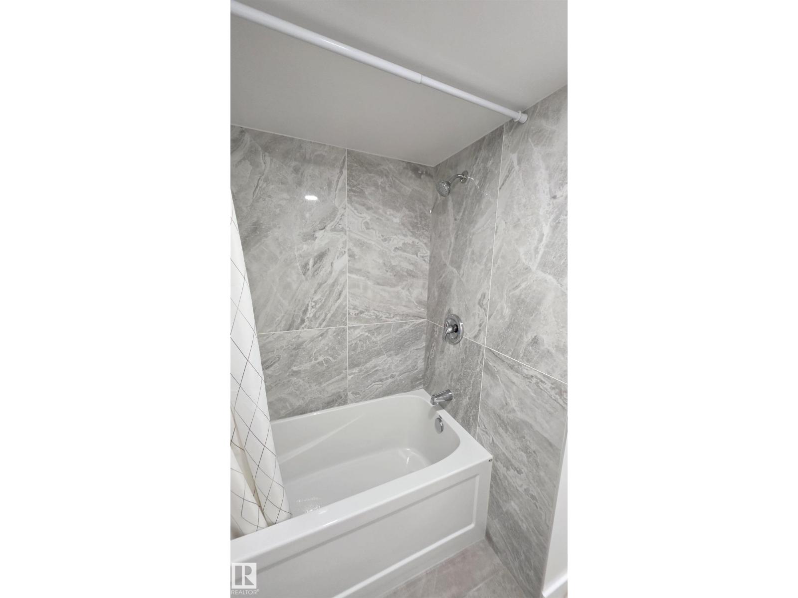 9426 150 ST NW - 20