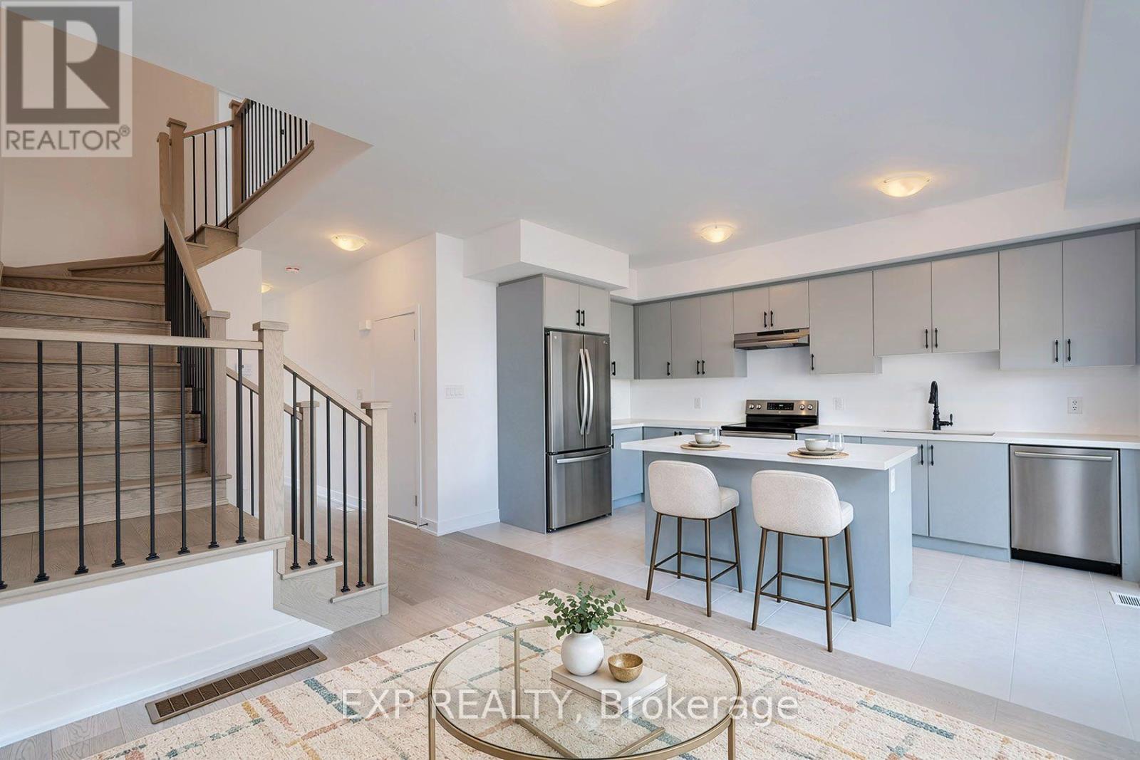 10 MCAUSH STREET, Barrie — photo 4