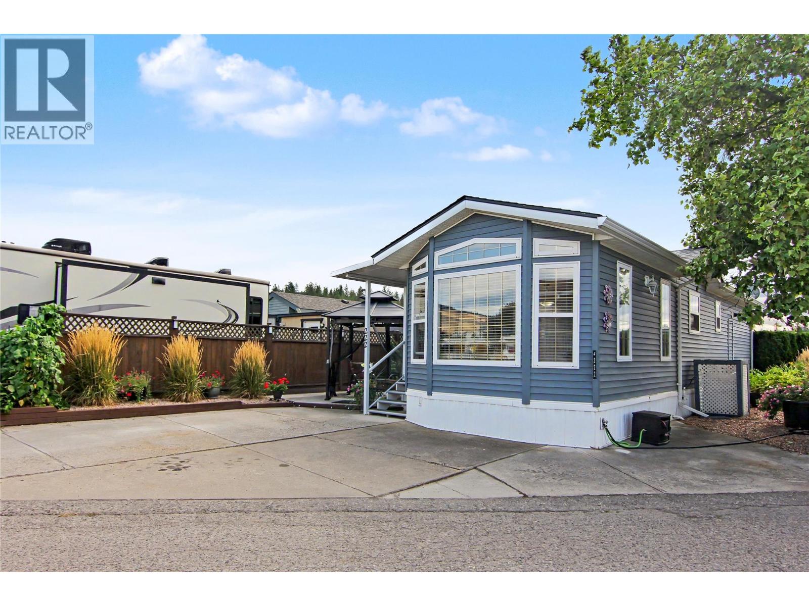 222 415 Commonwealth Road, Kelowna