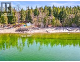 3071 Cedar Drive, Blind Bay, BC V0E2W2 Photo 18