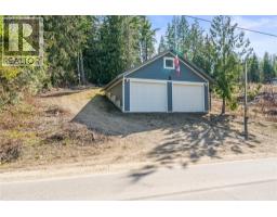 3071 Cedar Drive, Blind Bay, BC V0E2W2 Photo 7