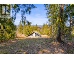 3071 Cedar Drive, Blind Bay, BC V0E2W2 Photo 9