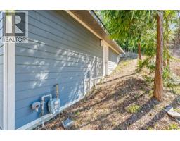 3071 Cedar Drive, Blind Bay, BC V0E2W2 Photo 6