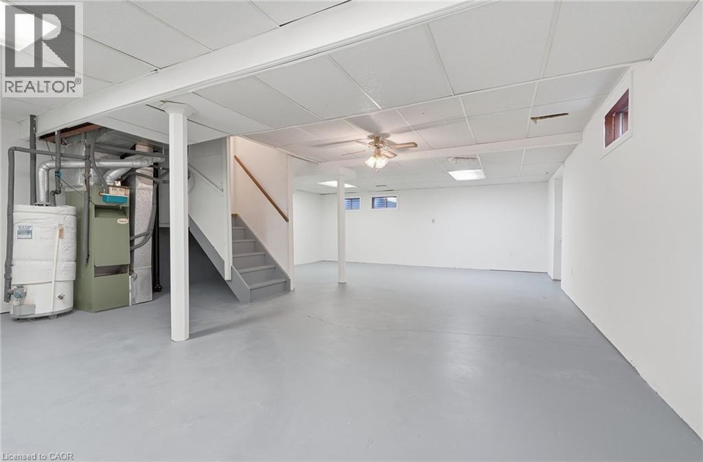 184 MACINTOSH Drive - 40