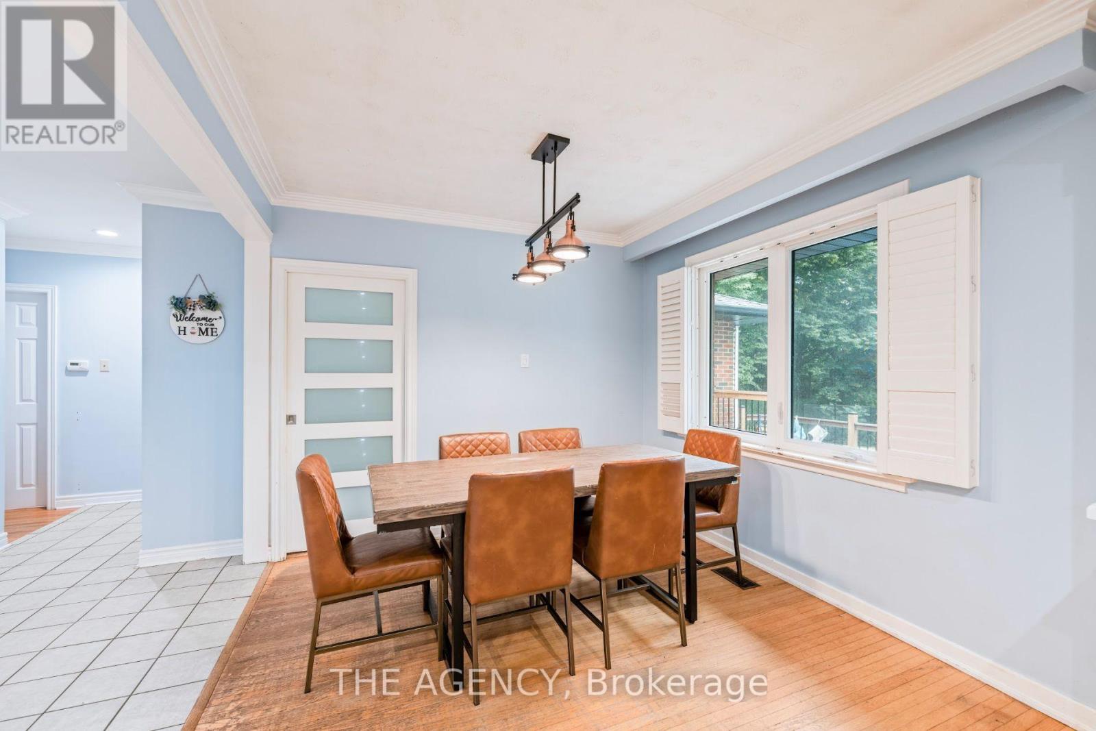 261 WALES CRESCENT - 5