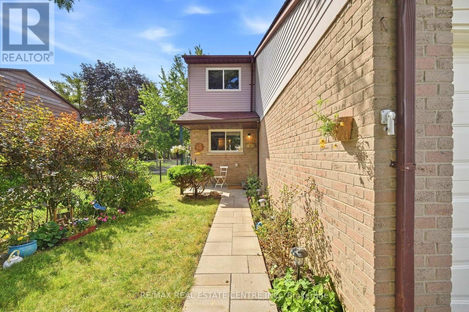25 SCOTTSDALE COURT, Brampton (Brampton East) — photo 4