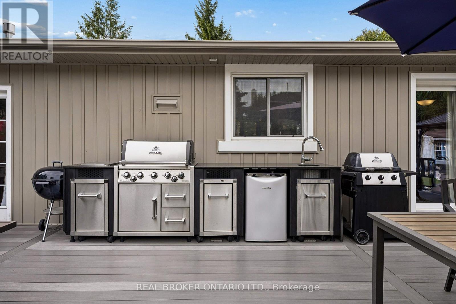 373 FORESTLAWN ROAD - Image 33