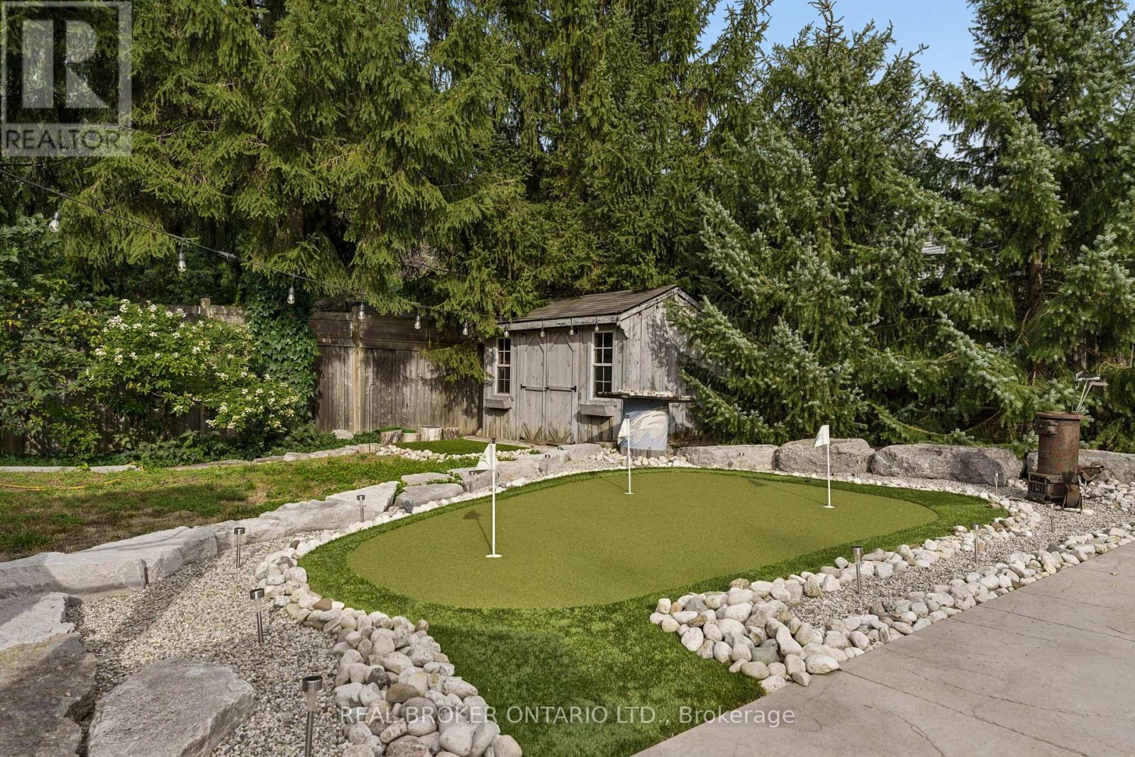 373 FORESTLAWN ROAD - 34