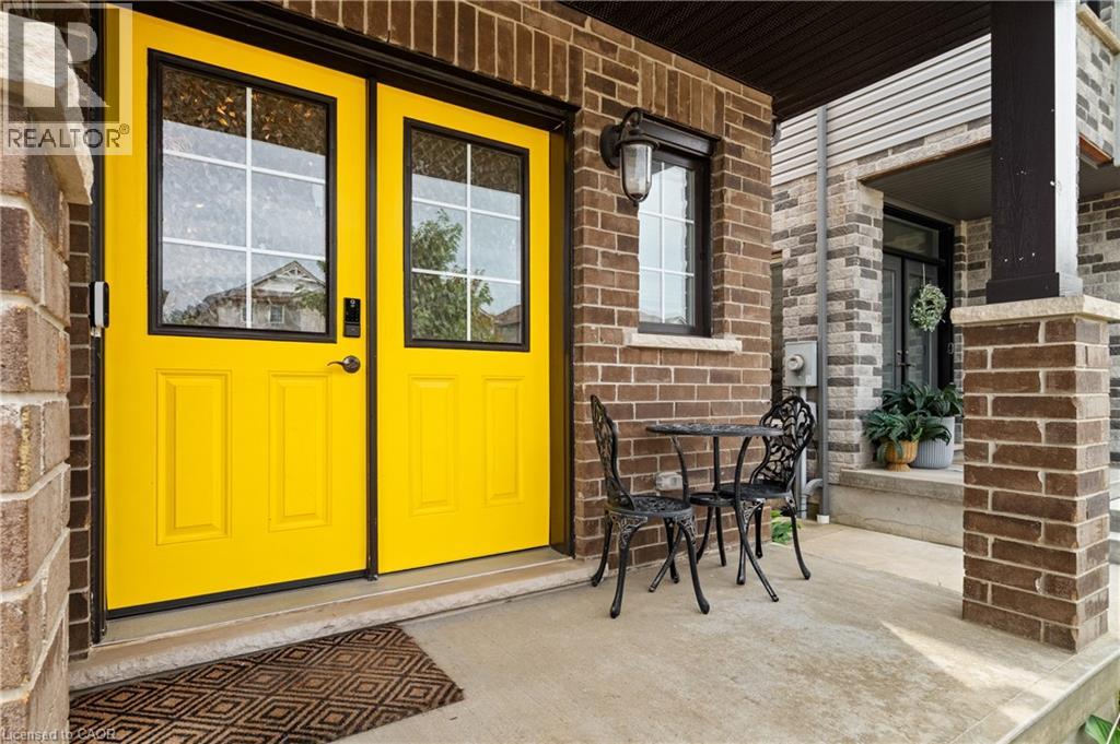 243 MOORLANDS Crescent, Kitchener — photo 3