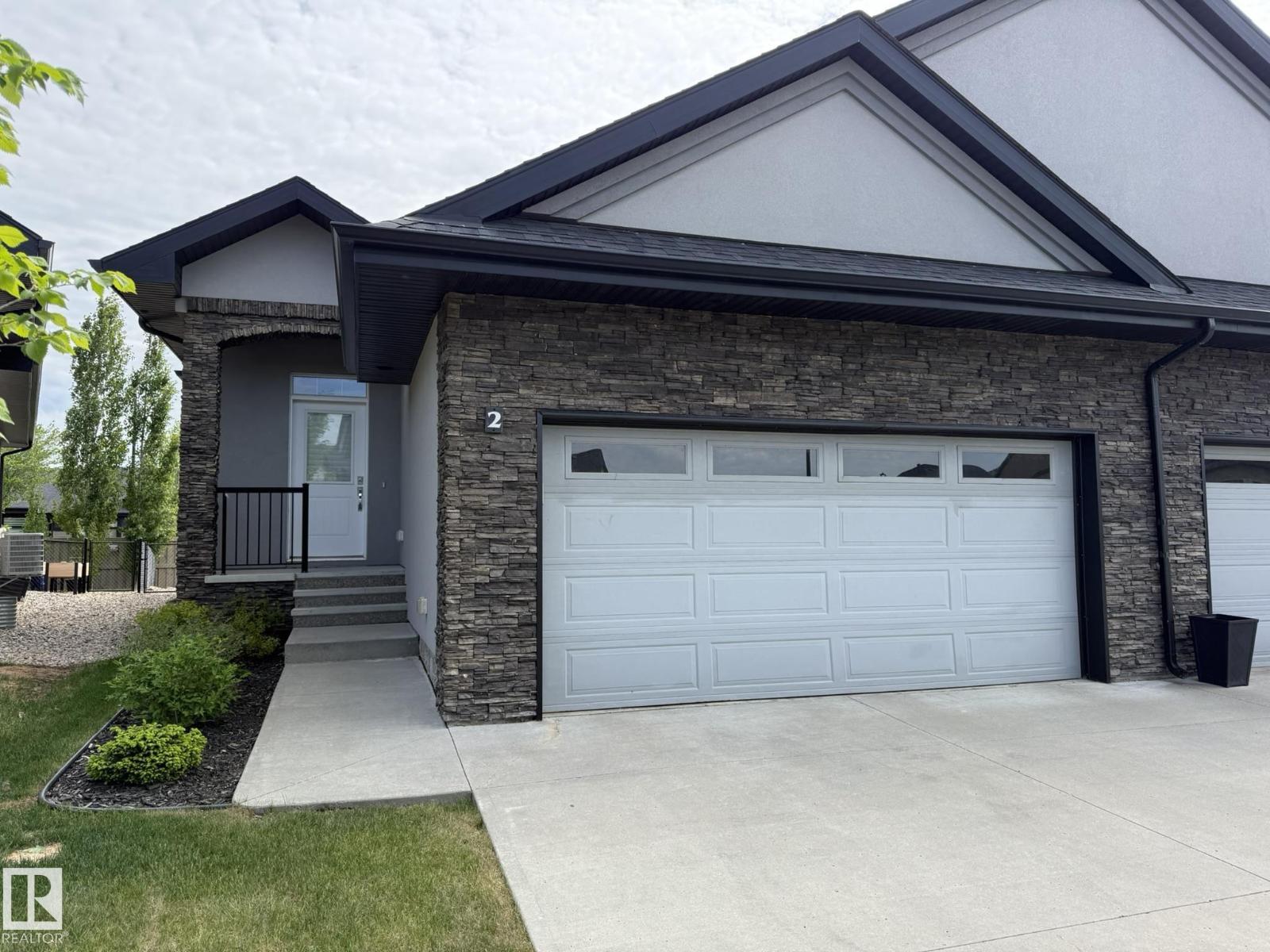 #2 104 ALLARD LINK LI SW, Edmonton — photo 1