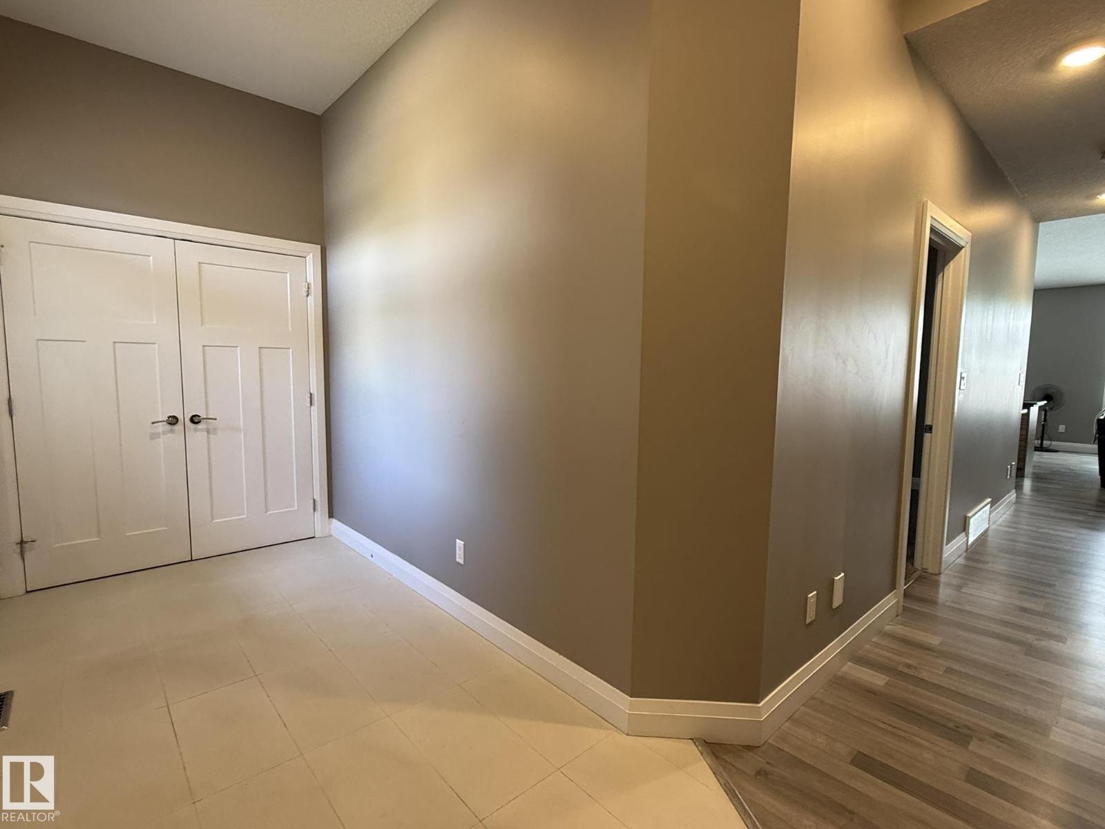 #2 104 ALLARD LINK LI SW, Edmonton — photo 3