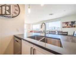 Laundry room - 407 119 Haliburton St, Nanaimo, BC V9R4V8 Photo 8
