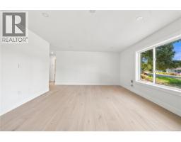 3538 Foxglove Rd, Qualicum Beach, BC V9K1V8 Photo 27