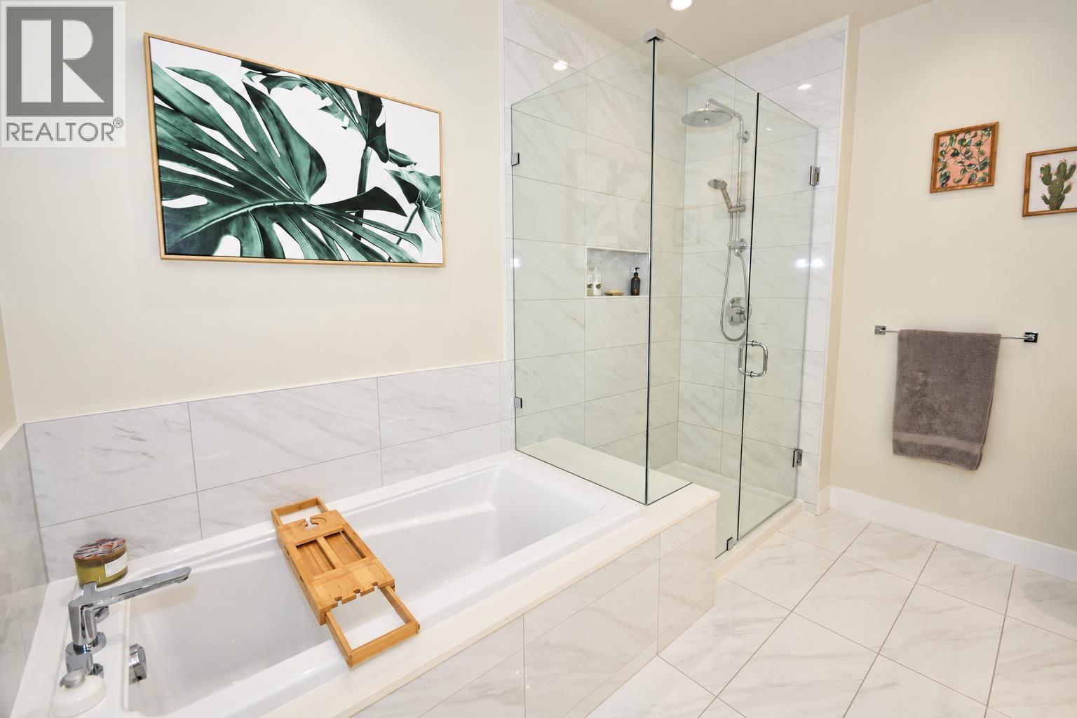 #229-5535 ADMIRAL Way, Delta