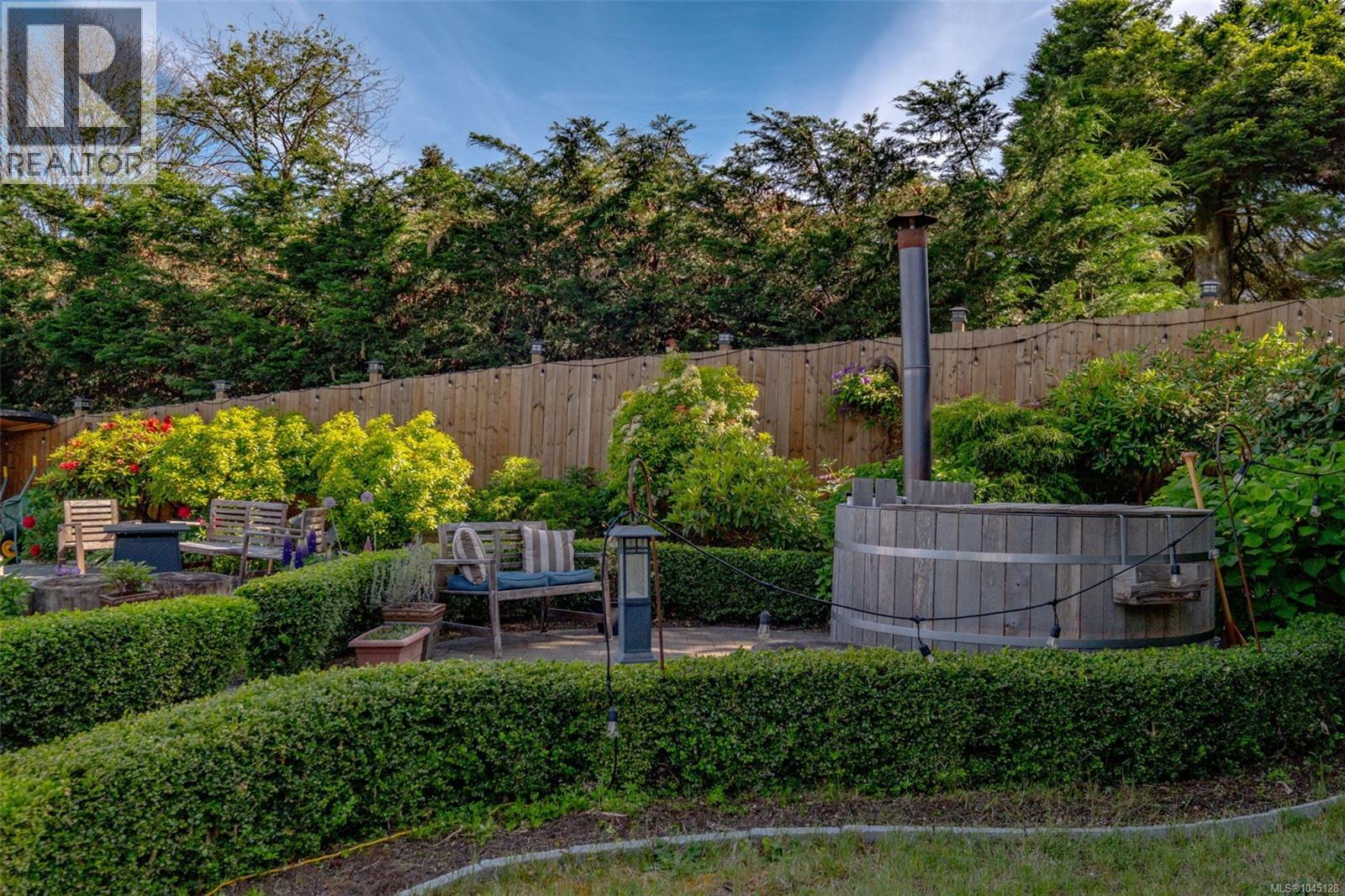1520 Loat St, Nanaimo