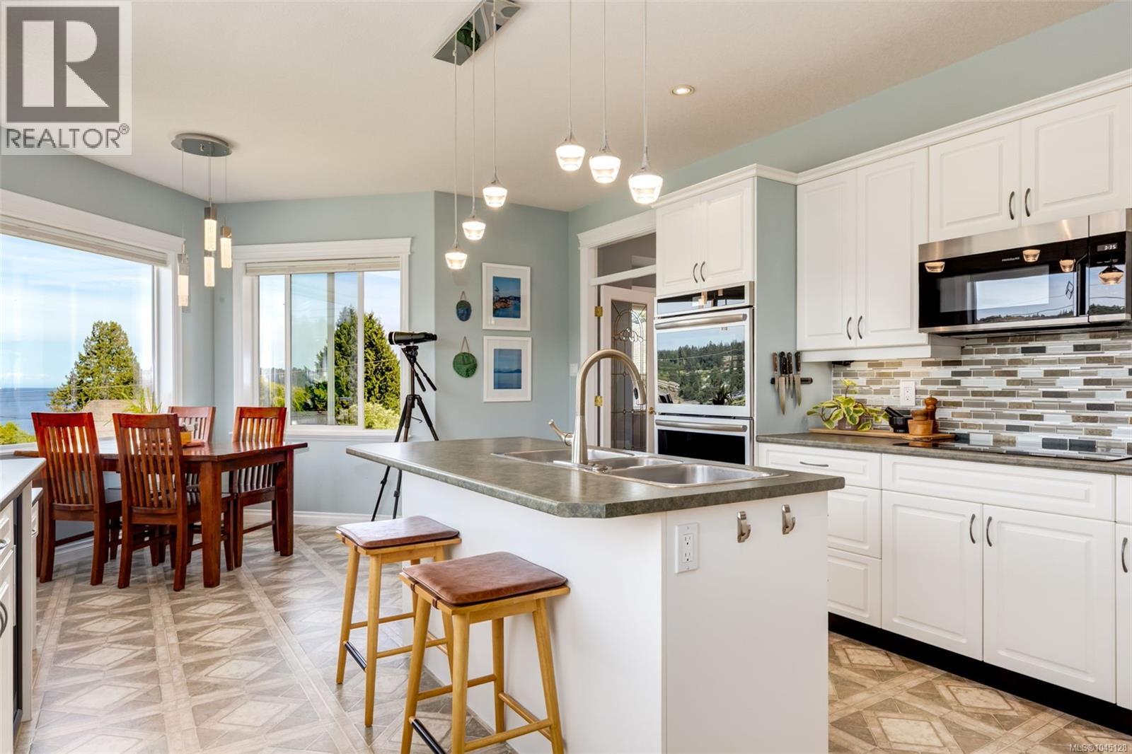 1520 Loat St, Nanaimo