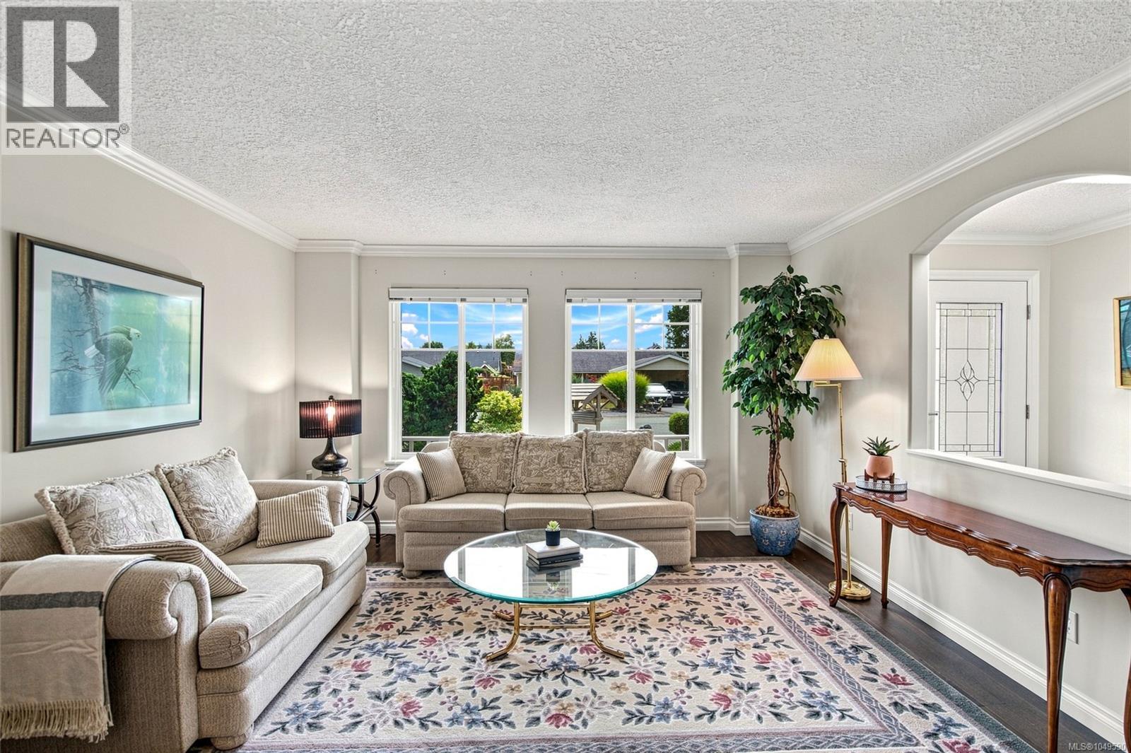 575 Panorama Pl, Parksville — photo 3