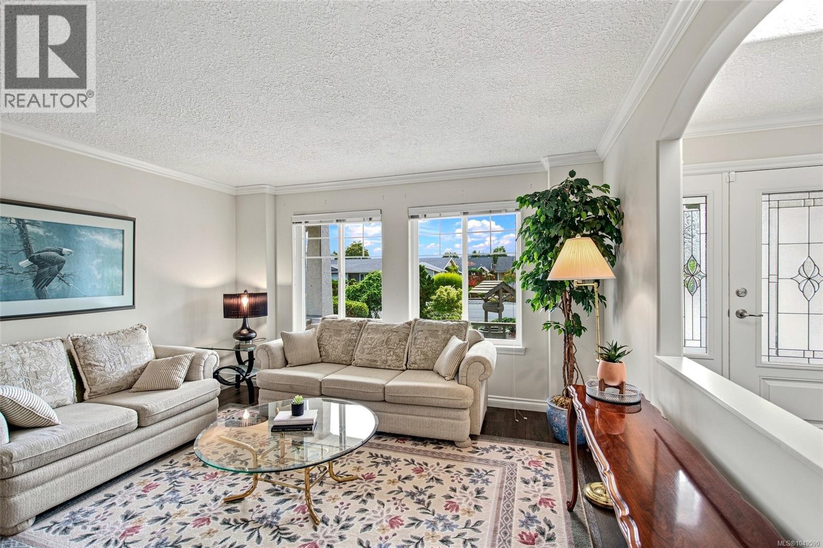 575 Panorama Pl - Image 20