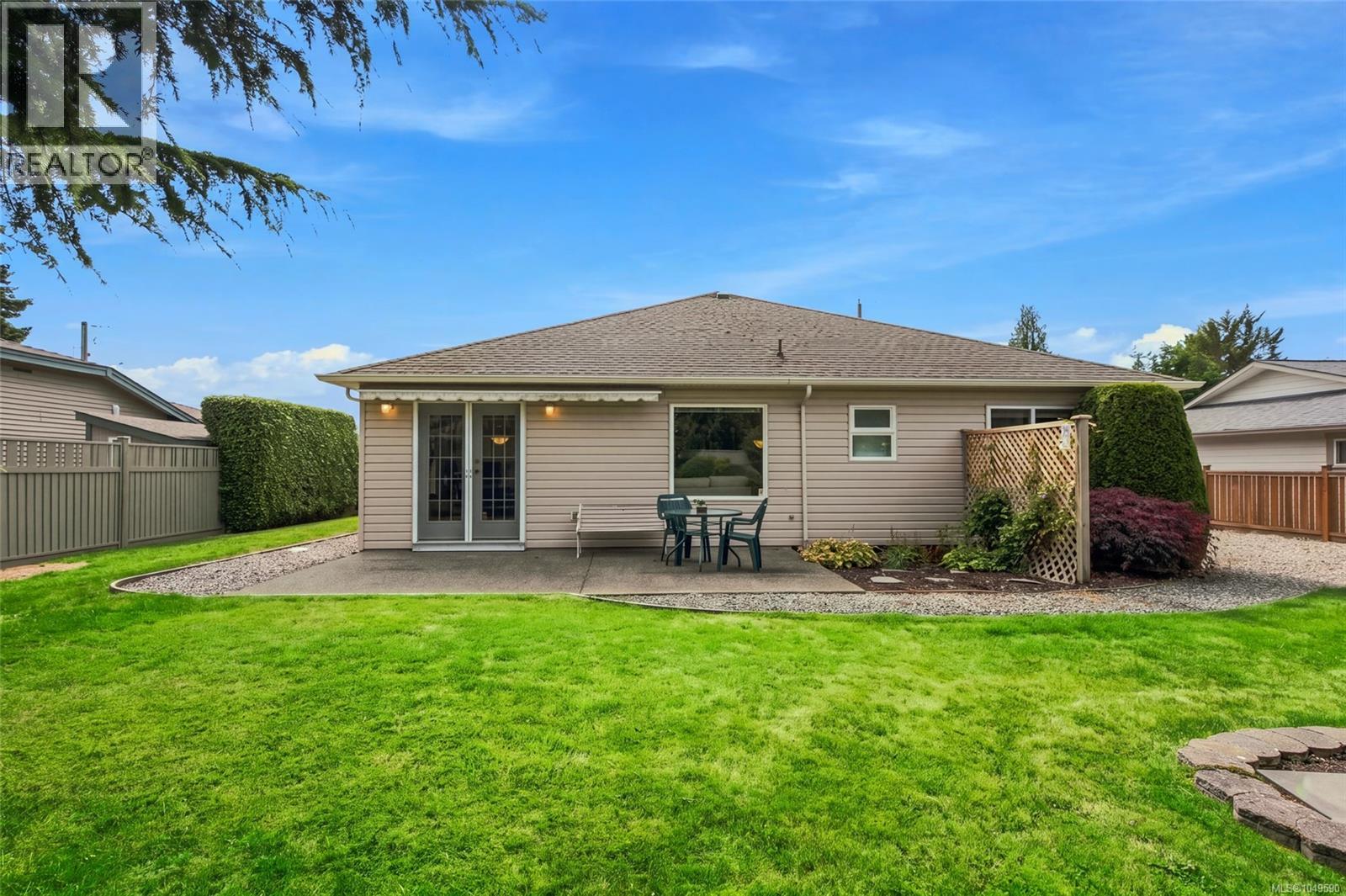 575 Panorama Pl - Image 32
