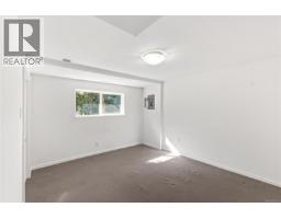 1818 Sachts Rd, Sayward, BC V0P1R0 Photo 21