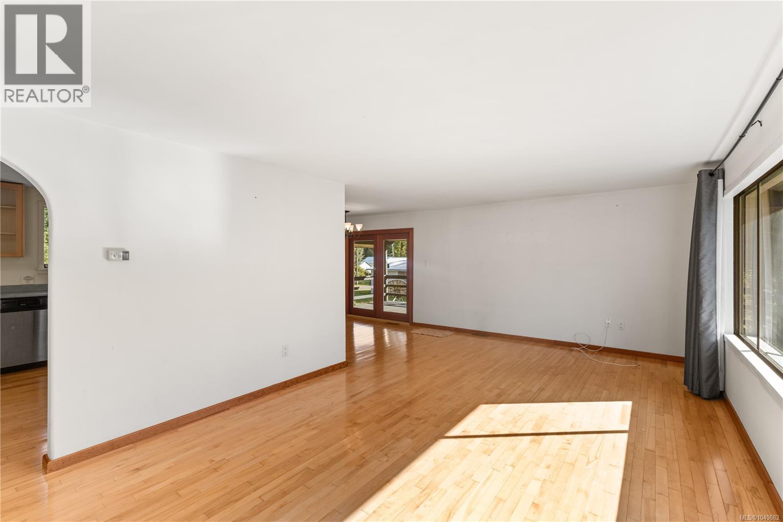 1818 Sachts Rd, Sayward — photo 9