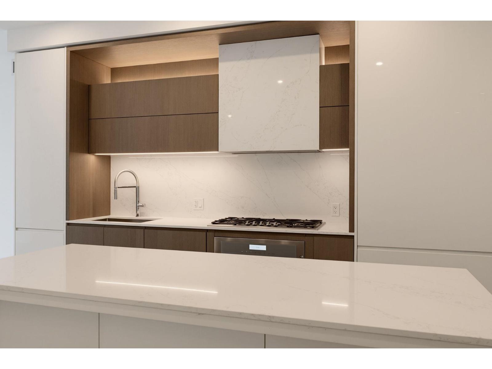 212 1342 JOHNSTON ROAD, White Rock — photo 4