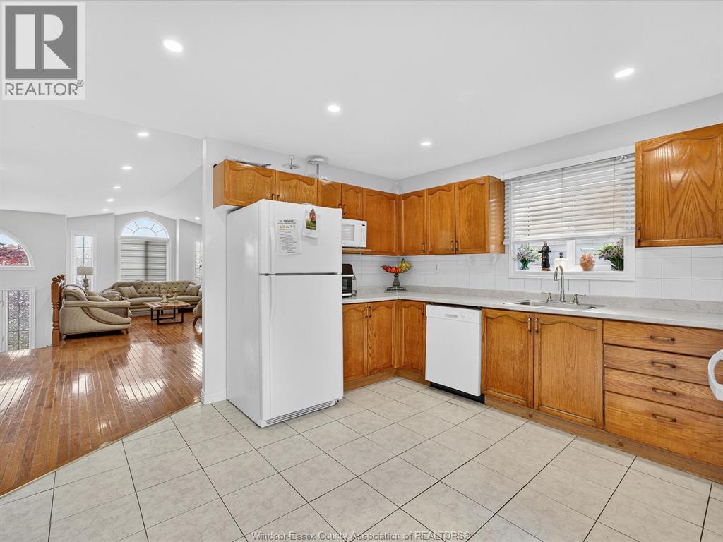 3859 CLARA AVENUE - 14