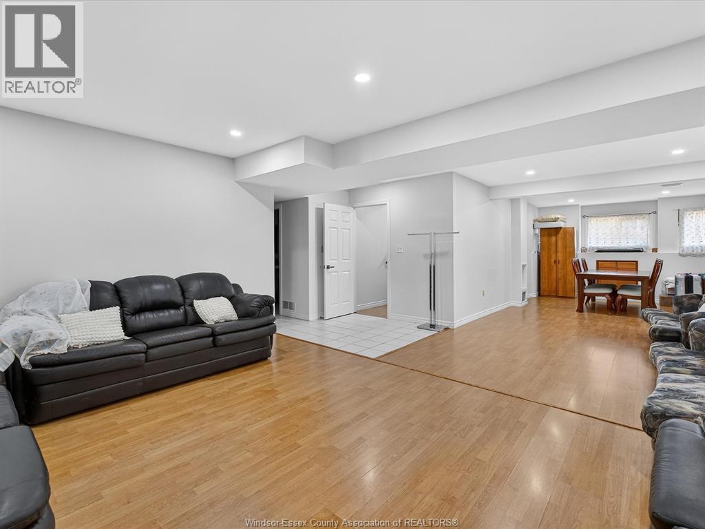3859 CLARA AVENUE - 26