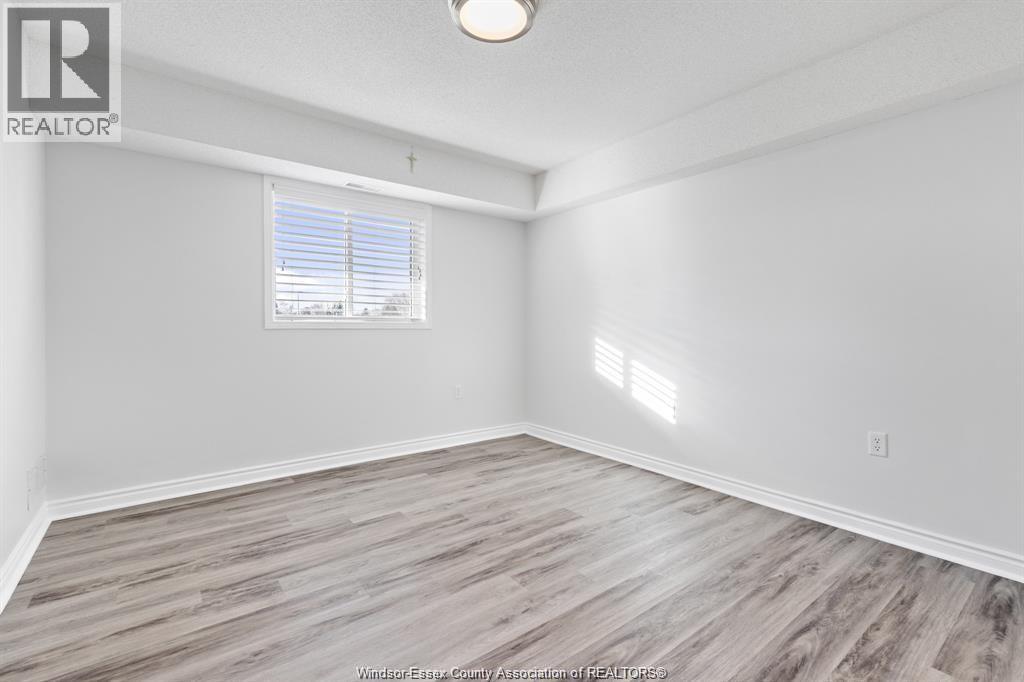 2922 RIVARD Unit# 112, Windsor — photo 8