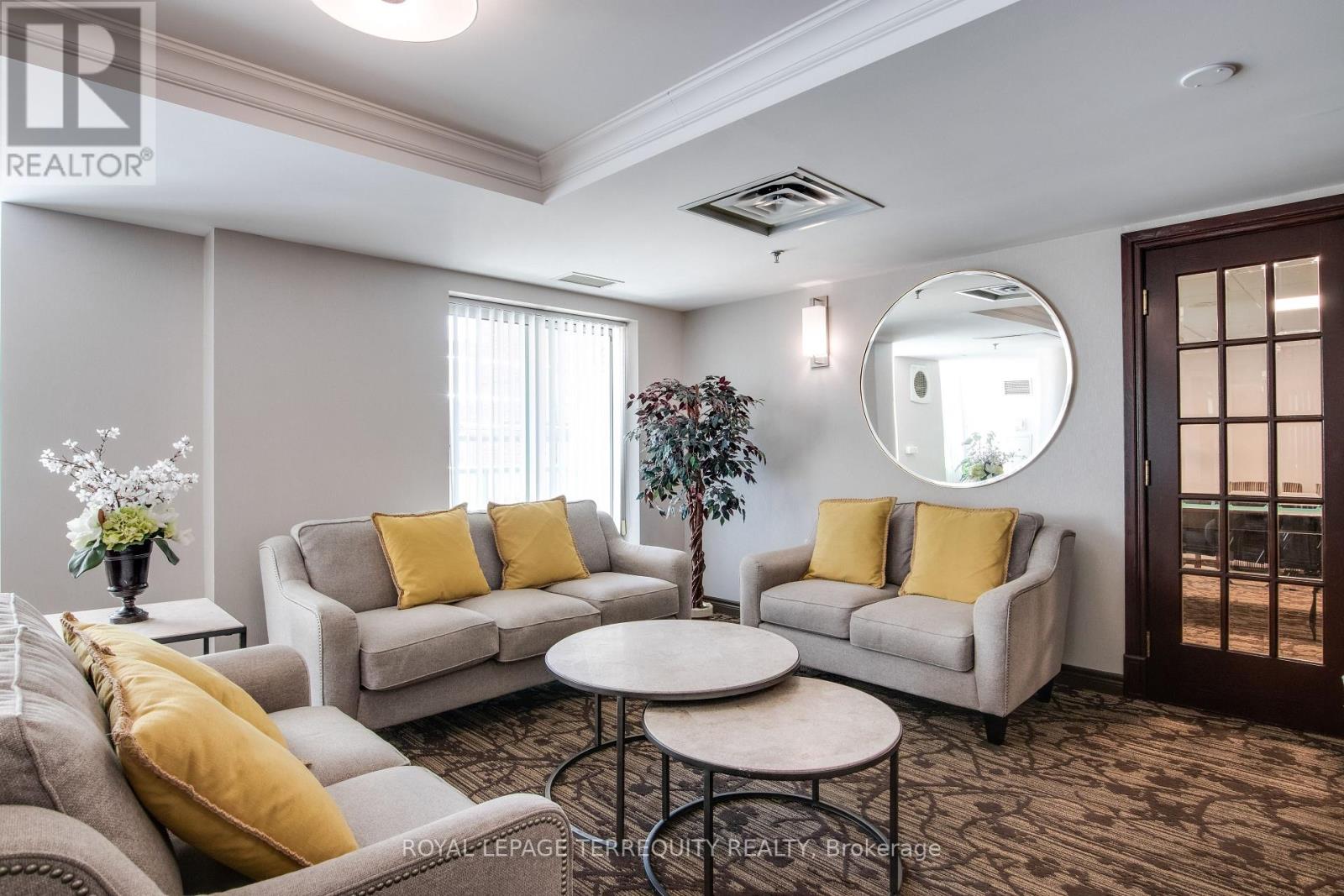 #PH07 20 OLIVE AVENUE - Image 39
