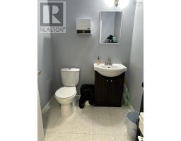 655 Main Street, Liverpool, NS B0T1K0 Photo 11