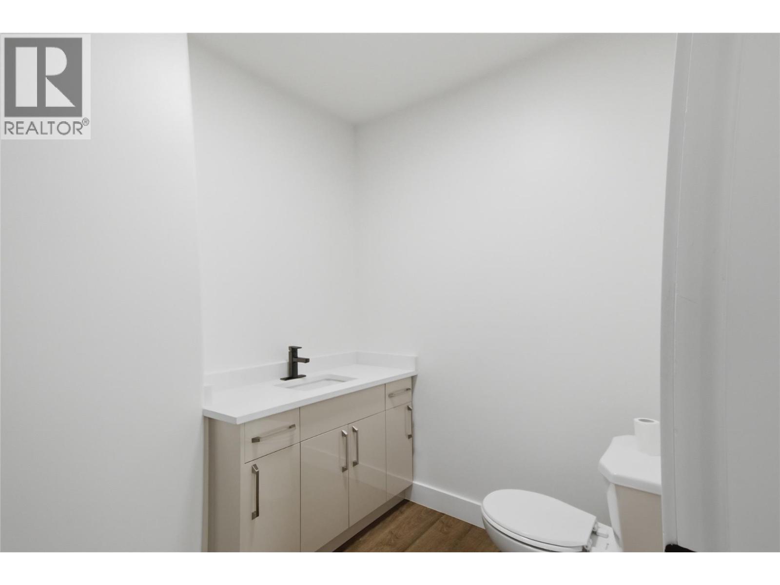 7035 Blackwell Road - Image 24